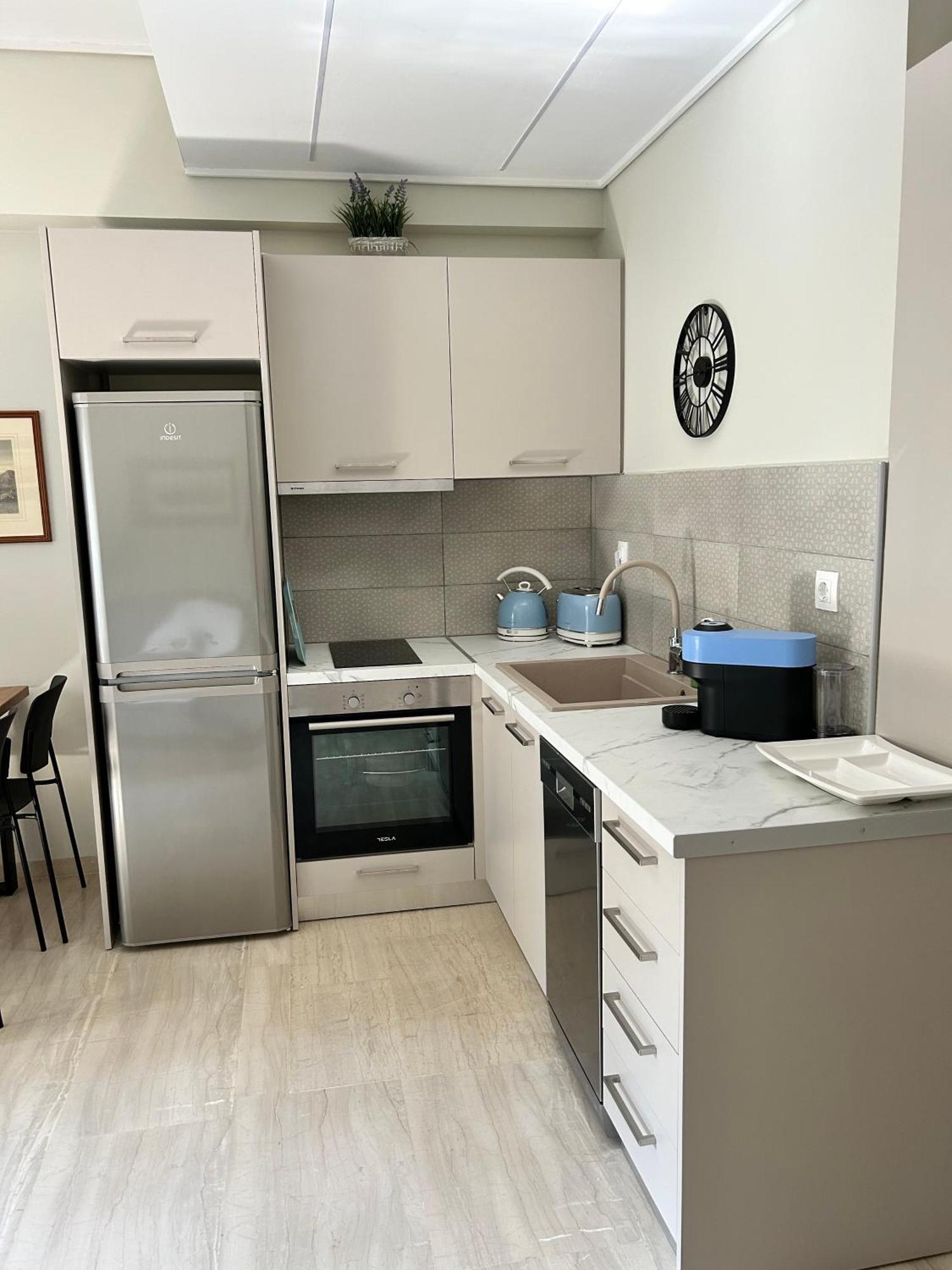 Evrou 21A Metropolitan Suite Athènes Extérieur photo